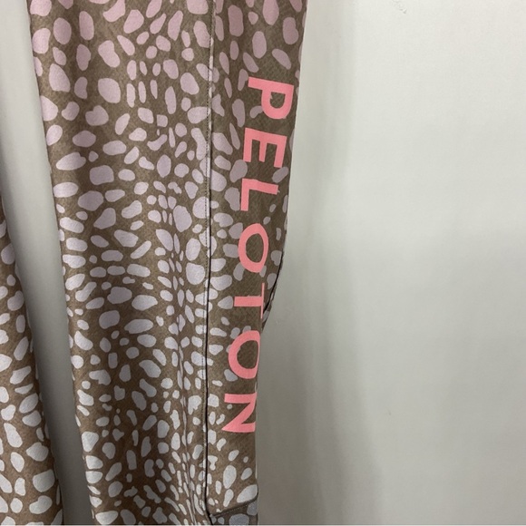 Peloton X WITH Leopard Ombre Leggings Size Medium - Picture 2 of 9